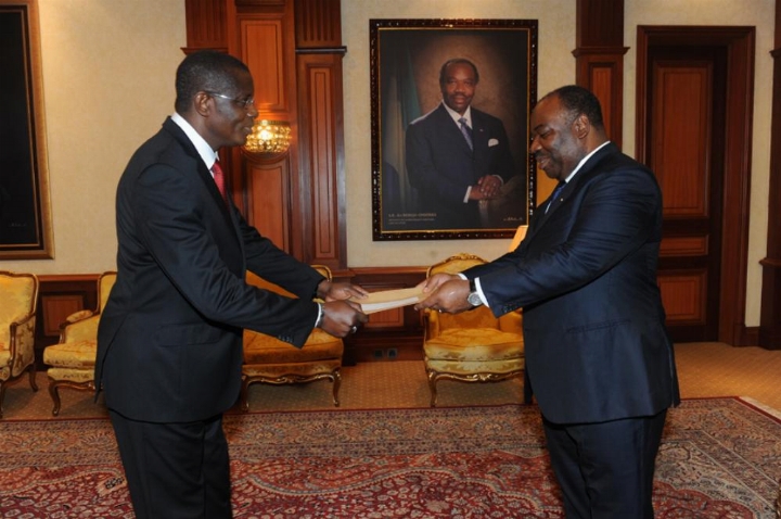 Diplomatie / Côte d’Ivoire – Gabon : Philippe Mangou a présenté sa lettre de créance à Ali Bongo